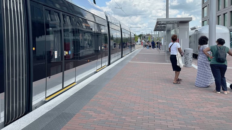 arrêt de tram Coronmeuse 